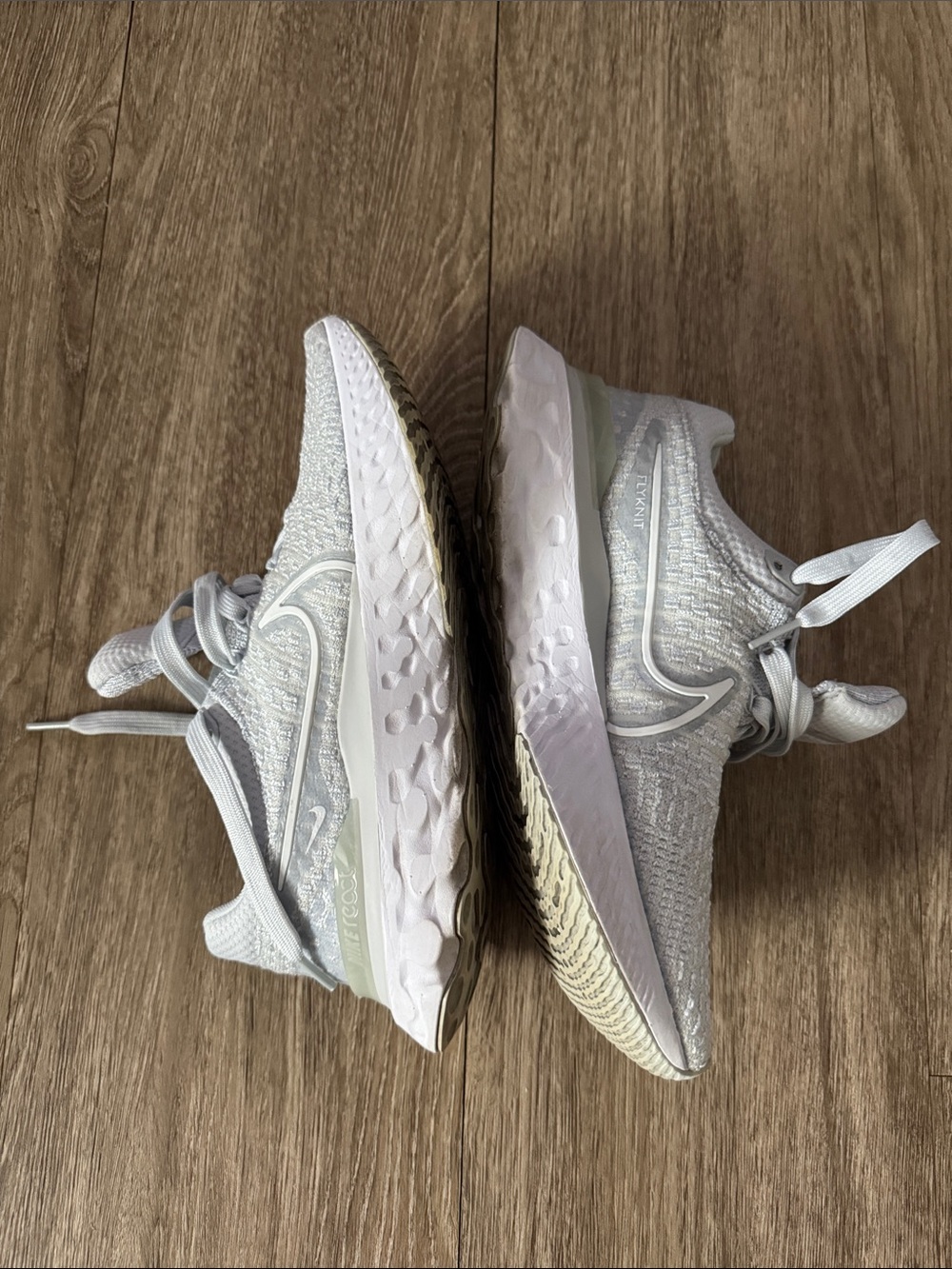 Women’s Nike React Infinity Flyknit shoes - Picture 3 of 5